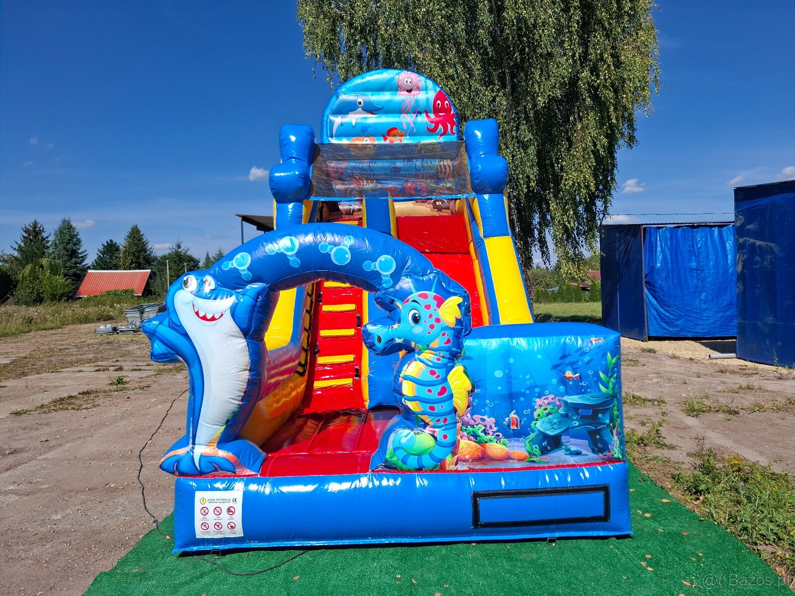 Dmuchana zjeżdżalnia place zabaw tory przeszkód zamki - 3