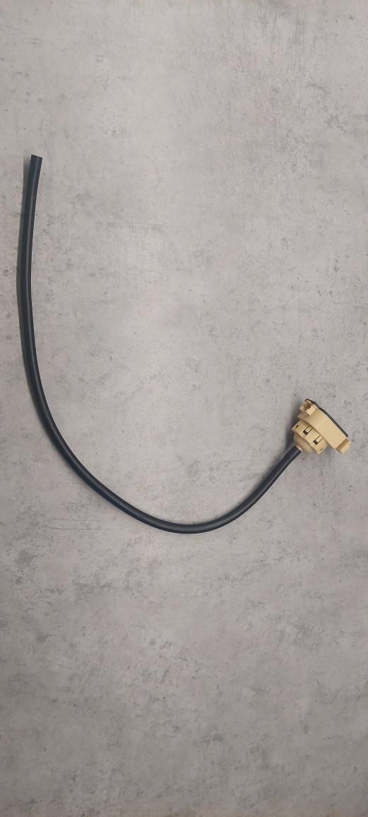 Wyłącznik ciśnieniowy z pralki Whirlpool FSCR 10432 - 3