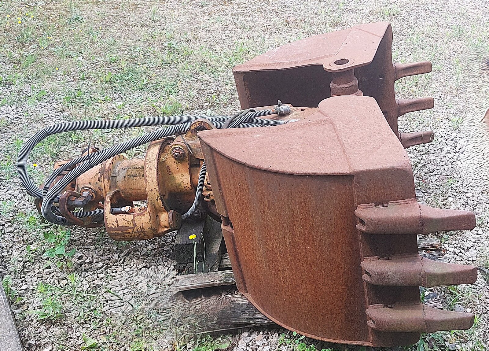 Hydrauliczny chwytak dwuszczękowy - 3