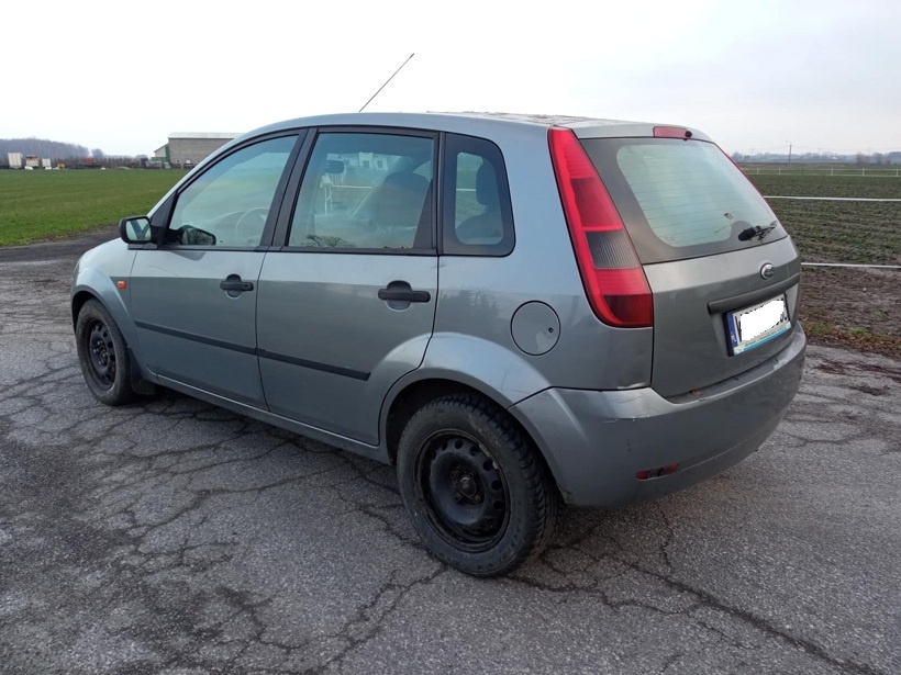 Ford Fiesta 1.6 101 KM OC i PT 06/2026 KLIMATYZACJA - 3