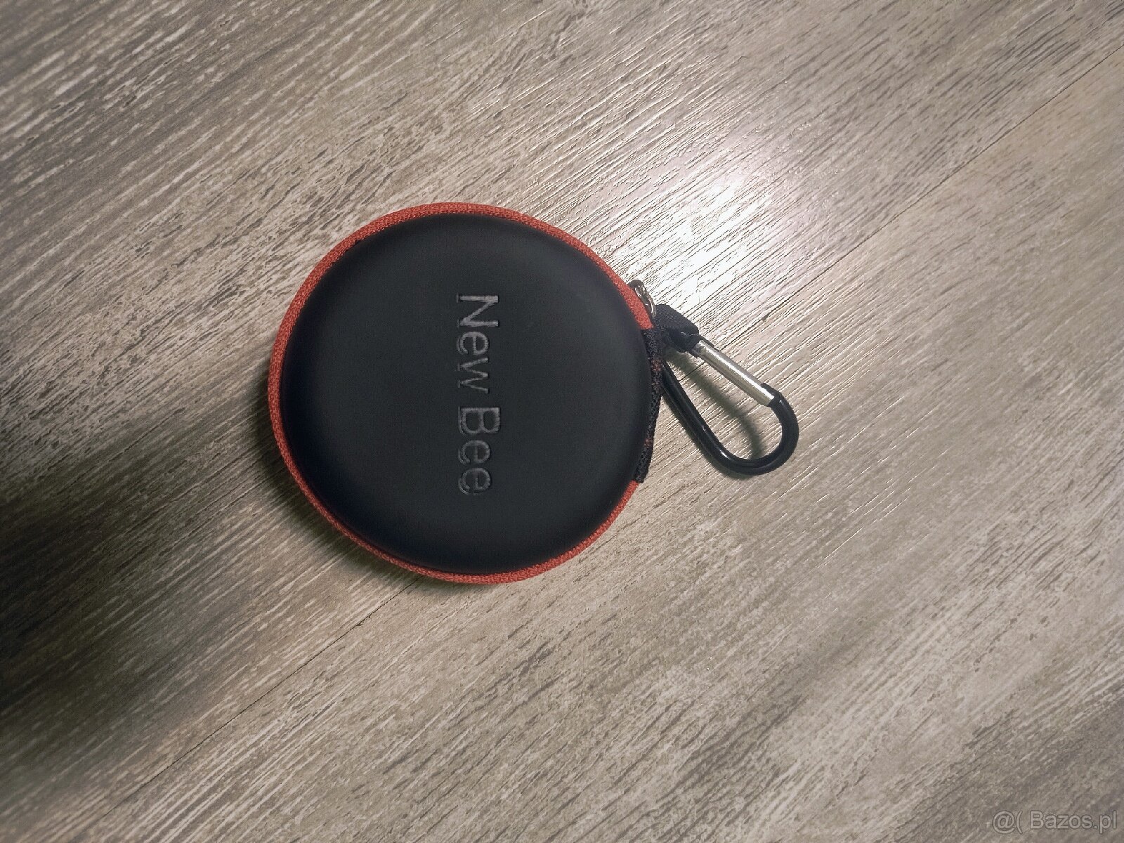 Bezprzewodowa słuchawka bluetooth New Bee + usztywniene etui - 3