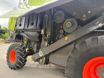 Kombajn zbozowy Claas Lexion 660 heder V750 rok pr 2011 spr - 3