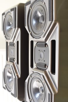 Wilson Audio CUB Series II & Stands - (Price: 2100 EUR) - 3