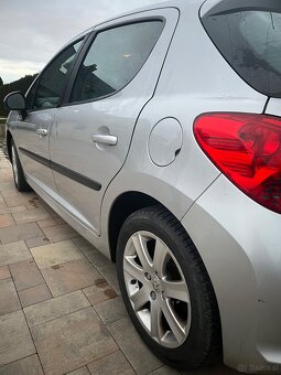 Peugeot 207 - 3