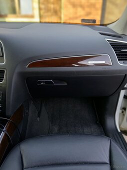 Sprzedam samochód Audi Q5 - 3