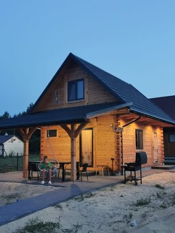 Do sprzedania drewniany domek położony na zielonym Roztoczu. - 3