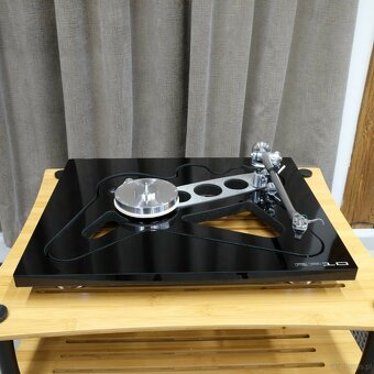 Rega RP10 + Apheta 2 MC cartridge - (Price: 1500 EUR) - 3