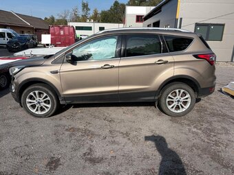 Ford Kuga 1.5i 110kw, r.2019, klimatyzacja, nawigacja - 3