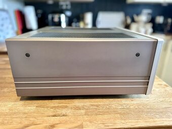 Luxman L-590AX MK II ( Price : 2600 EUR ) - 3