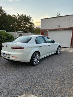 Alfa Romeo 159 1.9 JTDm Ti športová edícia - 3