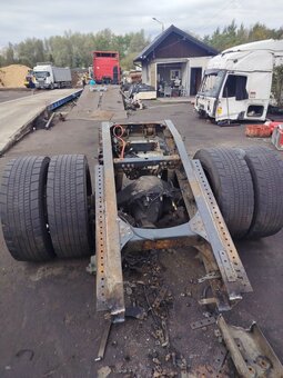 Renault T460 tylny most - 3