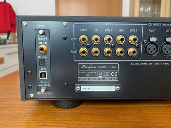Accuphase E-250 Wzmacniacz zintegrowany, wzmacniacz stereo - 3