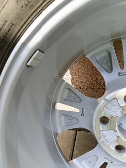 Sprzedam komplet kół zimowych Toyoty Yaris cros - 3