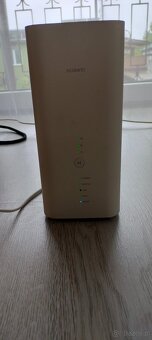 Ruter HUAWEI B818-263 - 3