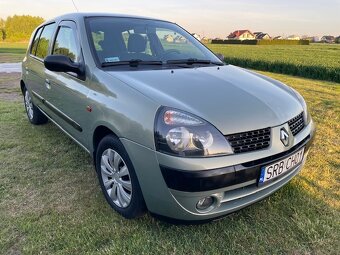 Sprzedam samochód RENAULT CLIO 2 z roku 2002  w stanie bardz - 3