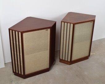 Tannoy GRF 15" Monitor Red Speakers - (Price: 6000 EUR) - 3