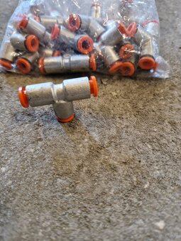 🔧Trójnik wtykowy „T” przelotowy – typ R5 - 3