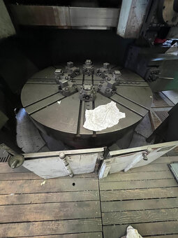 Tokarka pionowa SKJ 20 A - 3