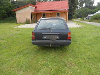 124-200benz-kombi - 3