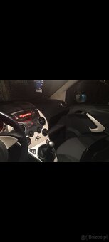 Sprzedam ekonomicznego i zgrabnego Forda - 3