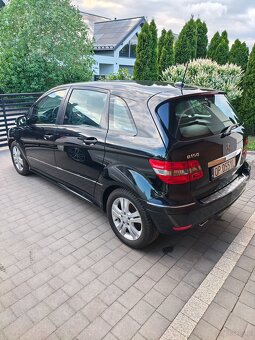 Sprzedam Mercedesa B w245 - 3