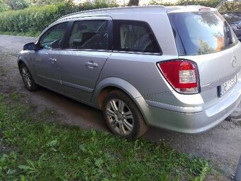 Opel Astra-Polecam - 3