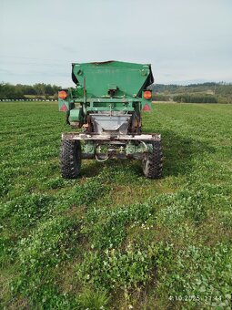 Rozsiewacz do nawozów i wapna - 3