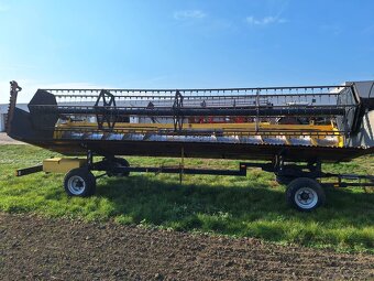 Kombajn zbożowy New Holland CX 860 heder 7,3m stół do rzepak - 3