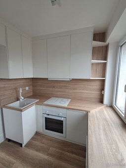 2 pokojowe mieszkanie o pow. 32m², II piętro, winda,Os.Widok - 3