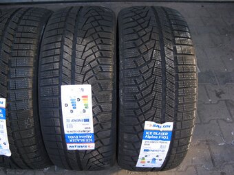 245/45R19 SAILUN Ice Blazer Alpine EV01 - 3