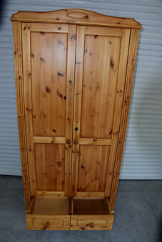szafa z drewna sosnowego - jak nowa - 3
