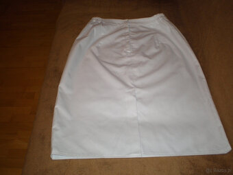 Sprzedam spódnicę damską, białą, z tzw. mundurku medycznego - 3