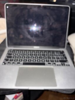 MacBook trzy naście pro mam jeden osiem Giga 256 - 3
