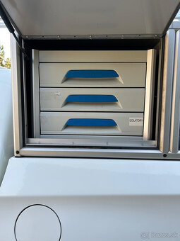 Sprzedam hardtop - specjalne nadwozie do Mitsubishi L200. - 3