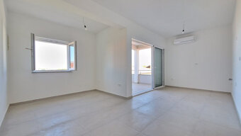 Chorwacja-Apartament z widokiem na morze w Privlaca - 3