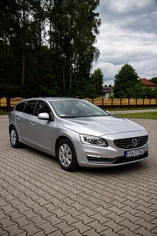 Volvo v60 D2 automat - 3