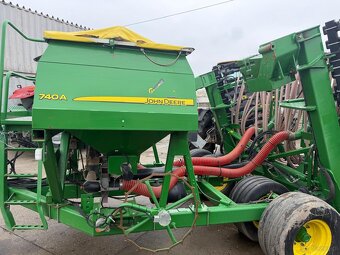 Siewnik zbozowy John Deere 740A  szer robocza 6m rok pr 2019 - 3