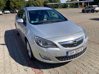 Astra Atrakcyjny Wygląd - 3