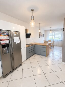 Dom piętrowy, wolnostojący 320m2, działka 466m2, os. Winiary - 3