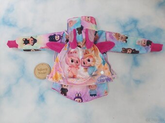 Kurtka przeciwdeszczowa Labubu rozm 122 nowa - 3