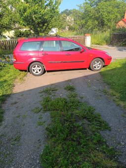 Focus  1388cm3, kombi, czerwony, 2003 - 3