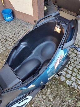 Piaggio MP3 - 3
