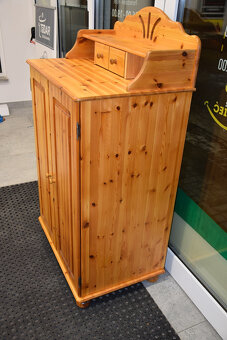 komoda z drewna sosnowego - jak nowa - 3