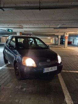 Sprzedam niezawodną i praktyczną Toyotę Yaris - 3