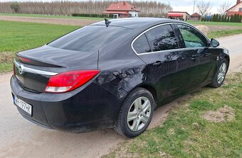 Opel Insygnia 1.8 benzyna 2010r - 3