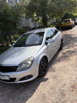 Udział 1/2 w Opel Astra - 3