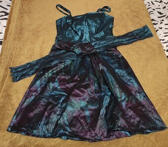 Sukienka typu bombka, z połyskującymi drobinkami metalu. - 3