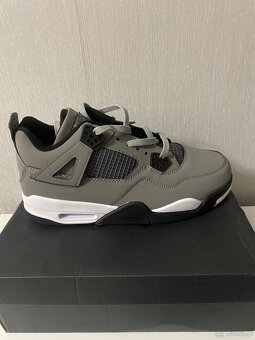 Jordan 4 - 3