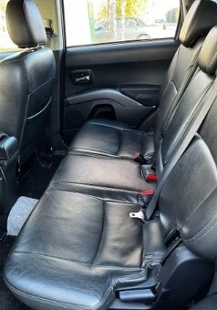 Samochód mitsubishi Outlander 2.0 - 3