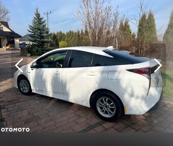 Prius 1,8 Hybryda - 3